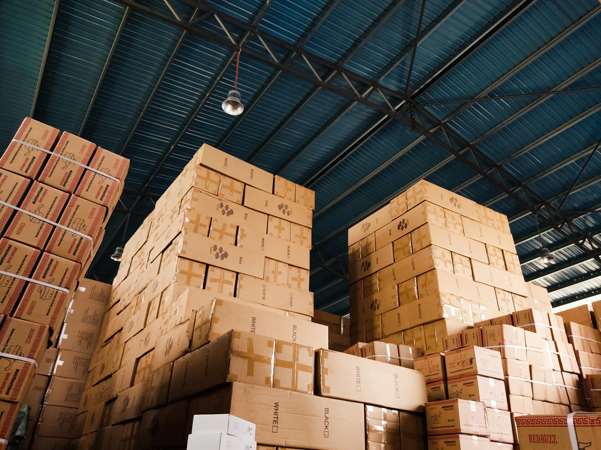 Distribution warehouse